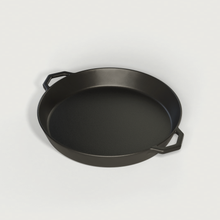 Load image into Gallery viewer, Ironclad "The Grande Legacy Pan" 36cm Cast Iron Pan