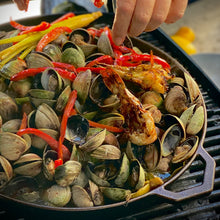 Load image into Gallery viewer, Ironclad "The Grande Legacy Pan" 36cm Cast Iron Pan