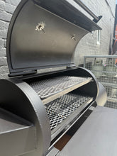 Load image into Gallery viewer, Silver Creek Smokers "The Lone Star" Offset Smoker