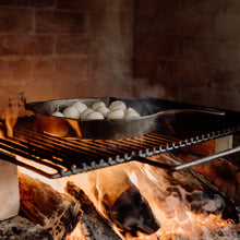 Load image into Gallery viewer, Ironclad "The Legacy Pan" 28cm Cast Iron Skillet