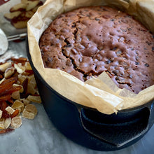 Load image into Gallery viewer, Ironclad "The Old Dutch" 4.5L Double Dutch Oven