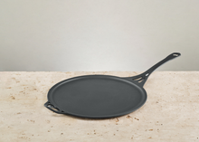 Load image into Gallery viewer, Solidteknics "AUS-ION" XHD Crepe Pan 31cm