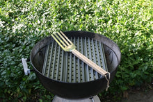 Load image into Gallery viewer, GrillGrate "Weber Kettle Set" - 22"/57cm