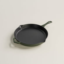 Load image into Gallery viewer, Ironclad Pan Co. "Satin Enamel Legacy Pan" 28cm
