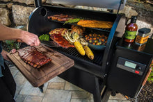 Load image into Gallery viewer, Traeger "Pro 575" Pellet Grill

