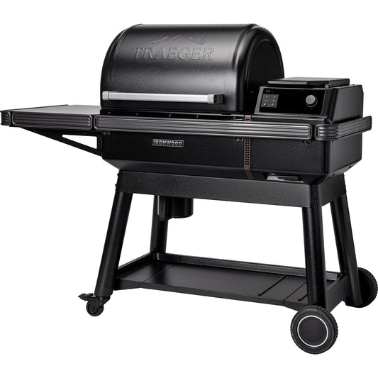 Traeger "Ironwood" Starter Bundle
