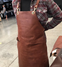 Load image into Gallery viewer, Maka Leathergoods &quot;3/4 Leather Apron&quot;
